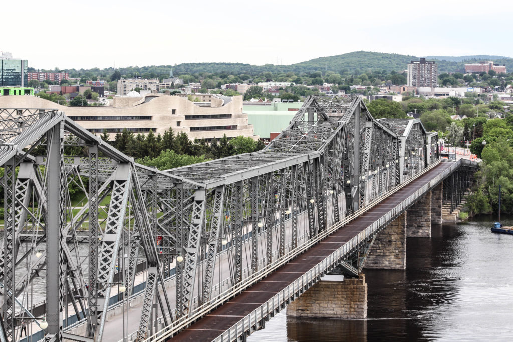 Le pont Alexandra